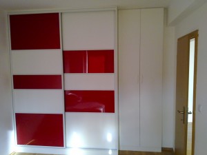 Plakar sa kliznim vratima - Lacobel