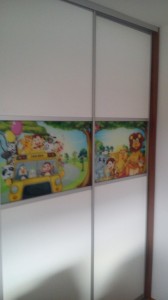 Plakar sa kliznim vratima